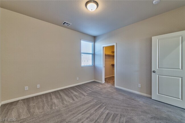Building Photo - 837 Bogey Fairway Ct