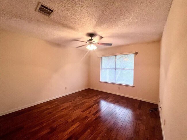 Building Photo - 6123 Abilene Trl