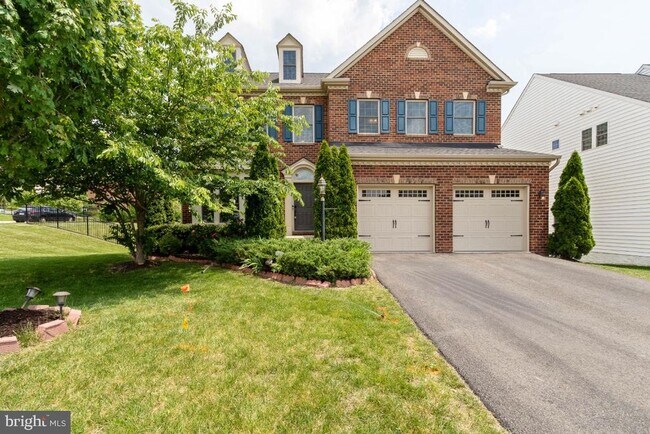 Primary Photo - 26030 Blackberry Knoll Ct