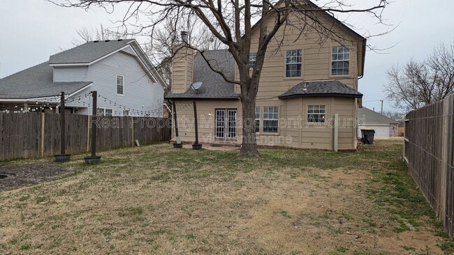 Building Photo - 1224 W 112th Dr S