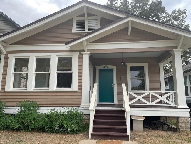 Building Photo - Gorgeous fully remodeled Craftsman style home in Highland Historic District!