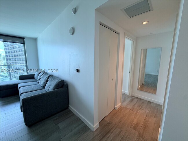 Building Photo - 1100 S Miami Ave