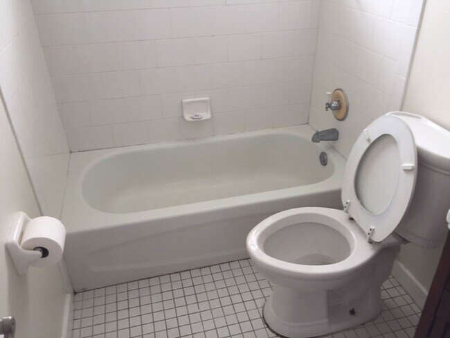 Building Photo - Ocean Breeze #14