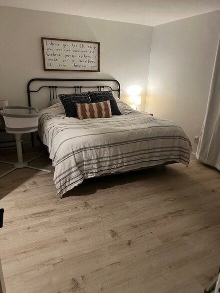 Building Photo - 2717 NE Weidler St