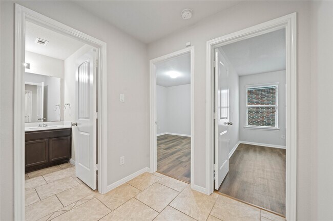 Building Photo - 9519 Wedgewood Colony Ct