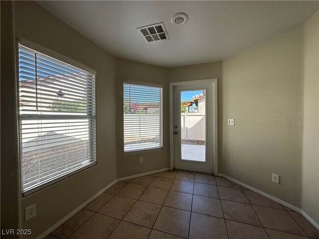 Building Photo - 5926 Mahogany Mountain Dr