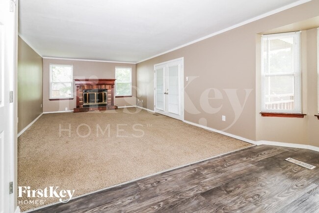 Building Photo - 14345 River Oaks Ct