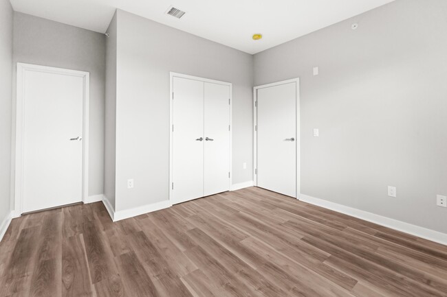 Building Photo - 475 Communipaw Ave