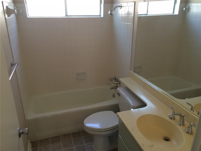 Building Photo - 5309 Fort Clark Dr