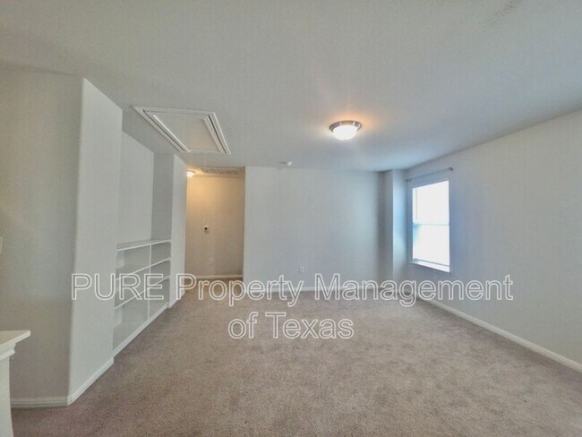 Building Photo - 10400 Alemoor Dr