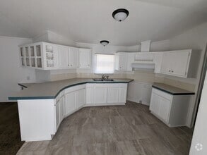 Building Photo - 103 Cardinal Ln