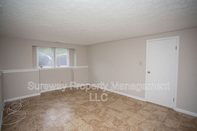 Building Photo - 26 Teaberry Ct