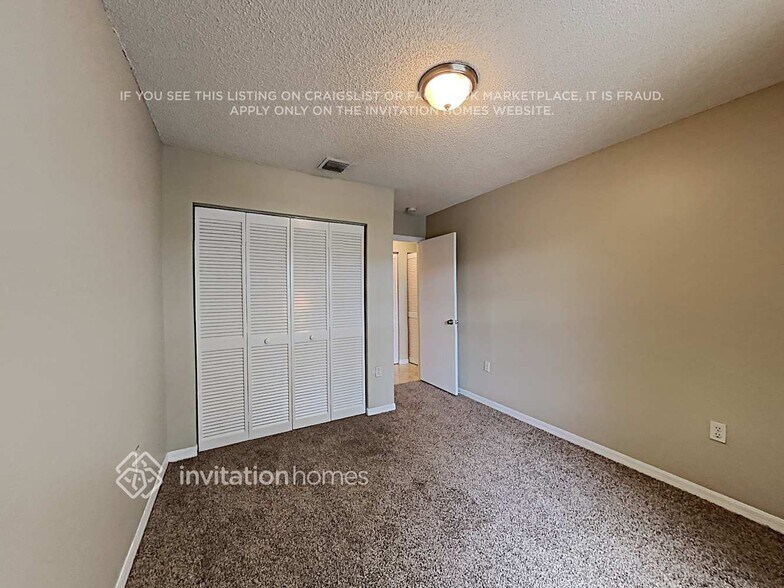 Building Photo - 10660 SW 21st St
