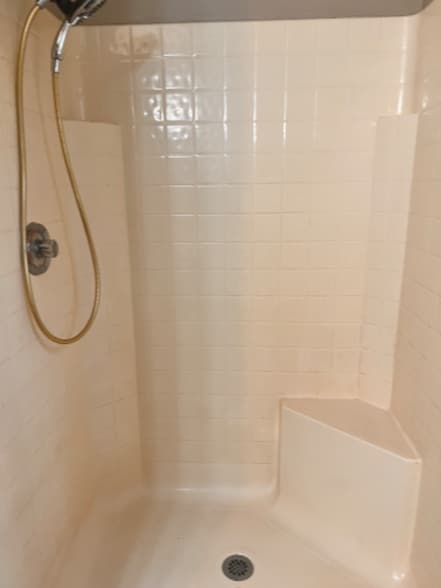 Building Photo - 9920 Delray Dr