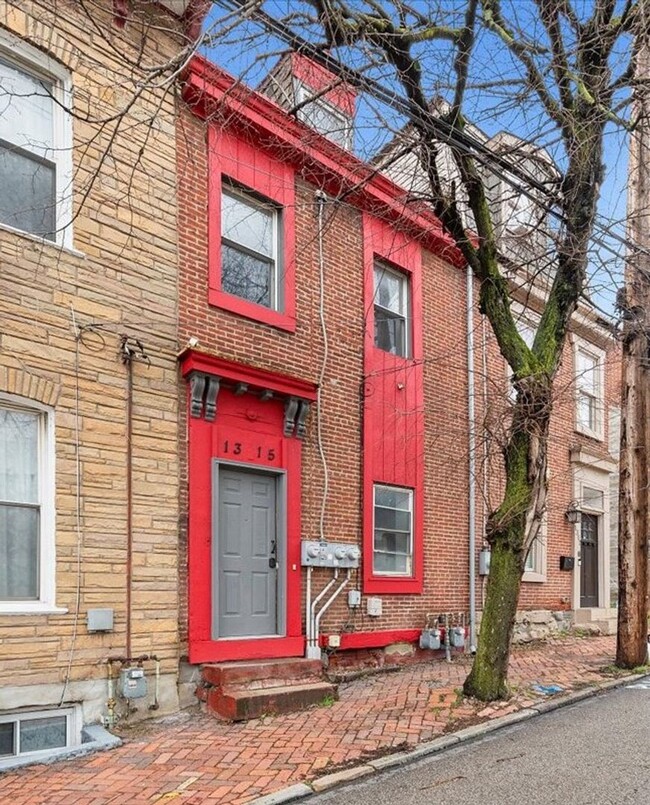 Building Photo - 1315 Sandusky St