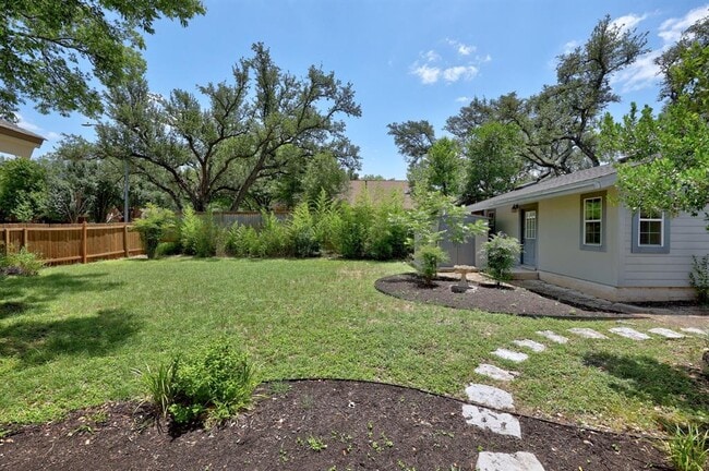 Building Photo - 11205 D-K Ranch Rd