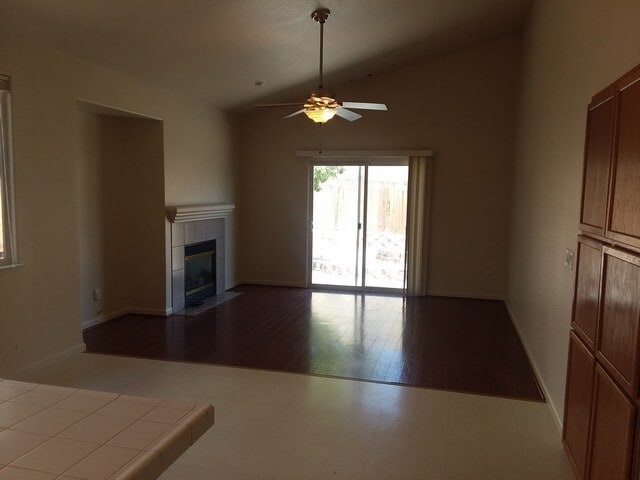 Building Photo - Three Bed, Two Bath Home in Sparks....