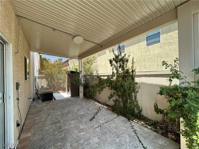 Building Photo - 5846 Lee Fairy Ct