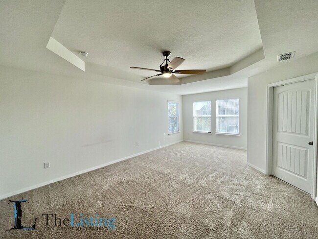 Building Photo - 1924 Siesta Falls Ct