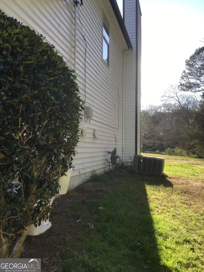 Building Photo - 6345 Peppermill Ln