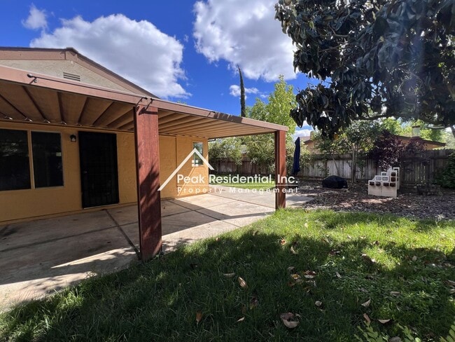 Building Photo - Wonderful 4bd/2ba Citrus Heights Home!