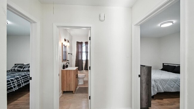 Building Photo - 3236 Allison Ave