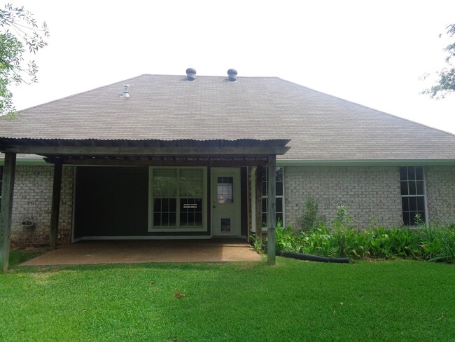 Building Photo - 410 Abbey Woods