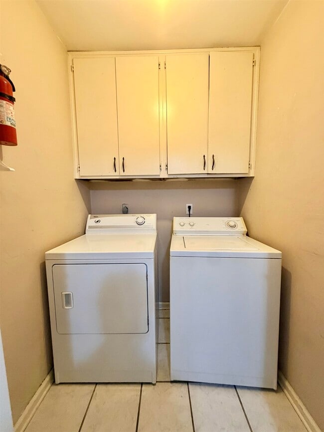 Building Photo - 782 Timberway Ct
