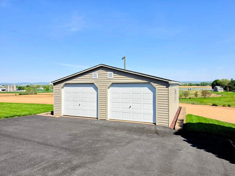 Building Photo - 154 Valley View Dr