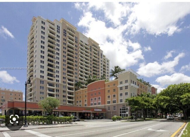 Building Photo - 3232 SW 22nd Terrace