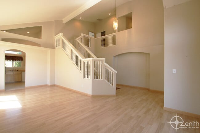 Building Photo - 17019 SE 3rd St