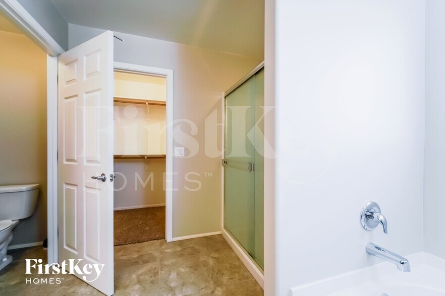 Building Photo - 12239 E Metz Dr