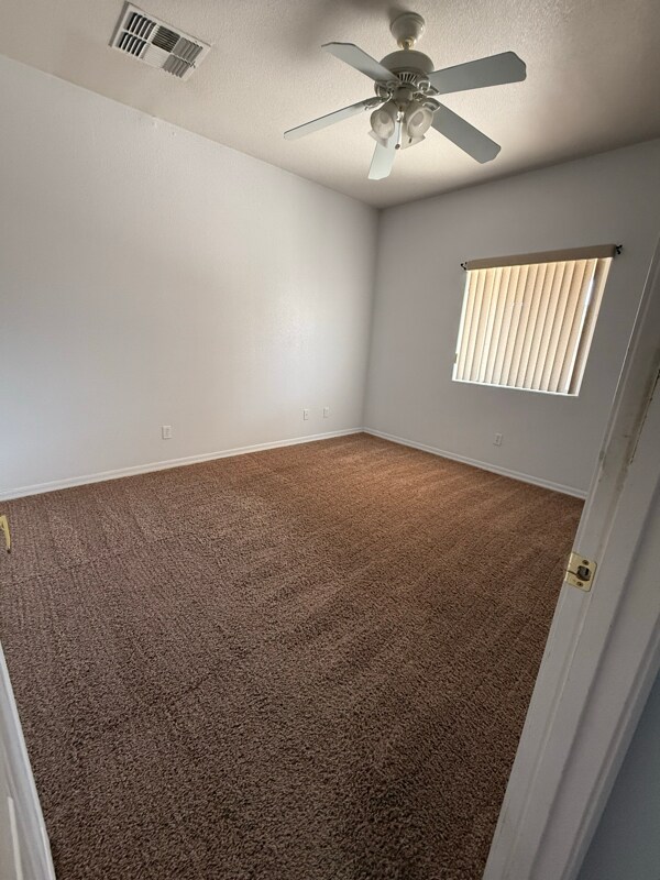 Building Photo - 2117 Buena Vista Dr