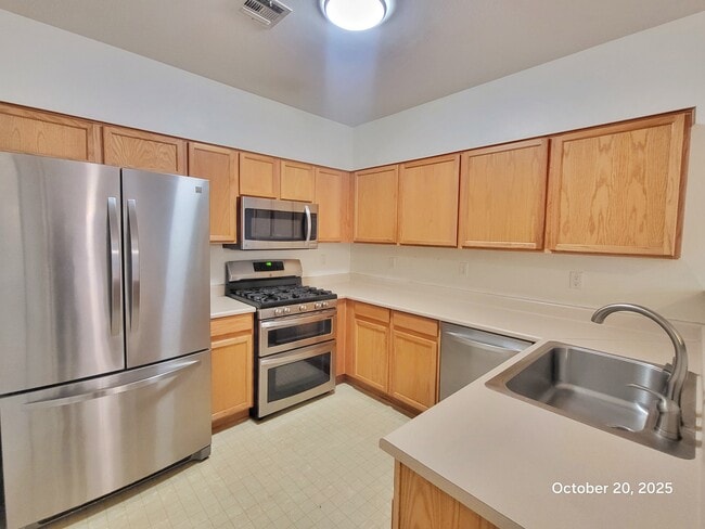 Building Photo - 1004 Duckhorn Ct