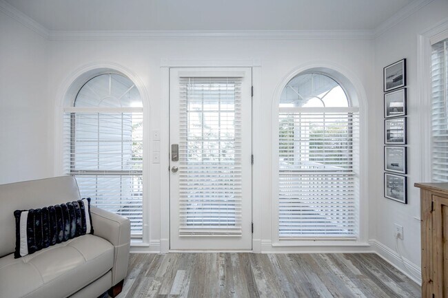 Building Photo - 1102 Stanfield Point Rd