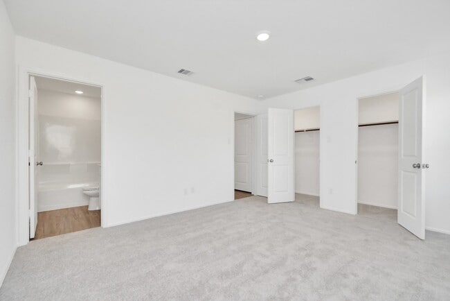 Building Photo - 26726 Paloma Blanca Dr