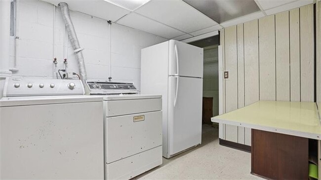 Building Photo - 4782 Barone Dr