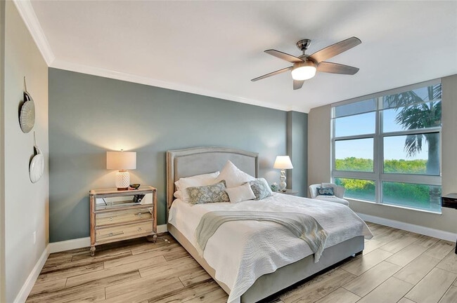 Building Photo - 700 E Boynton Beach Blvd