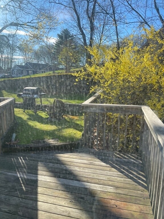 Building Photo - 19 Hart St