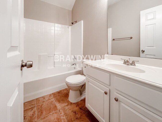 Building Photo - 806 Christine Dr