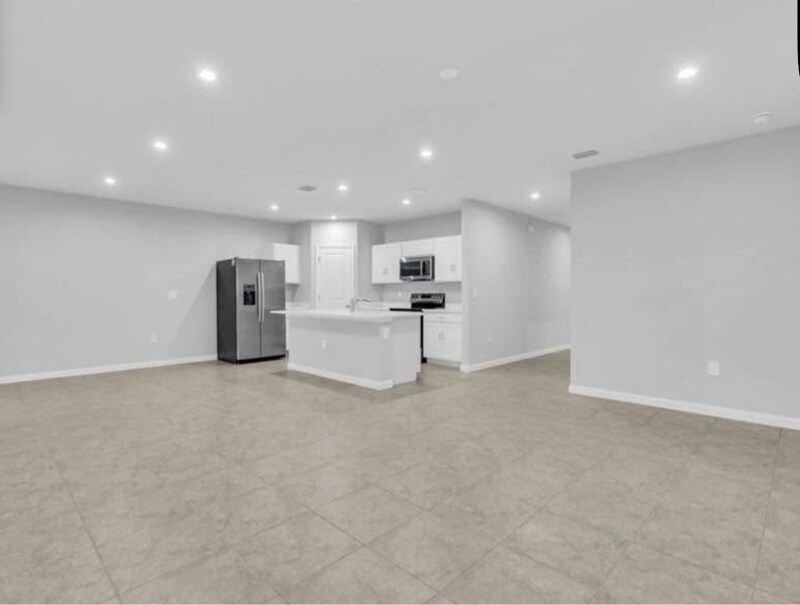 Building Photo - 814 172nd Ct E