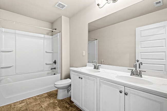 Building Photo - 2635 Ridge Manor Dr