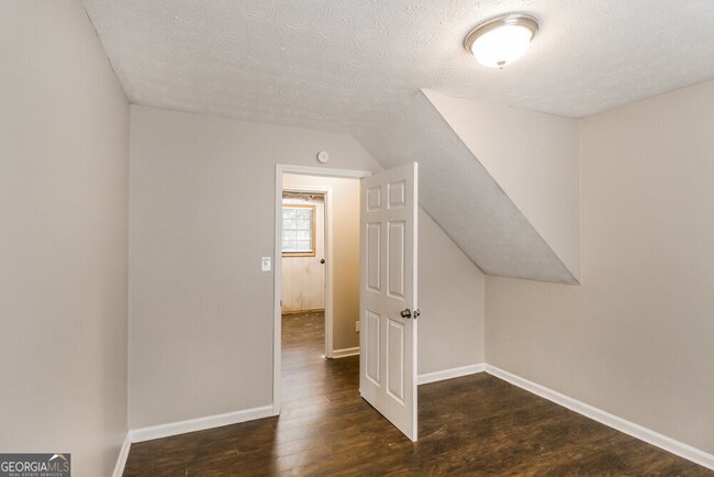 Building Photo - 3066 Arden Way SW