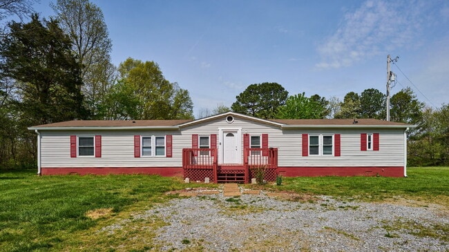 Primary Photo - For Rent: 4+BR, 3BA