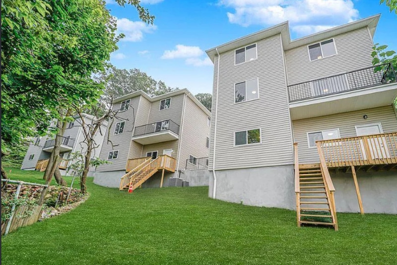 Building Photo - 31 Cunard Ave