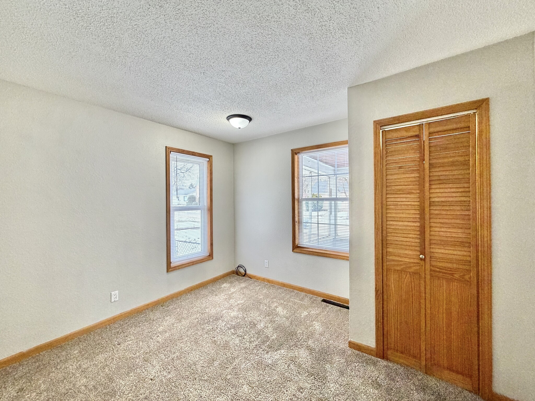 Building Photo - 1014 10th St