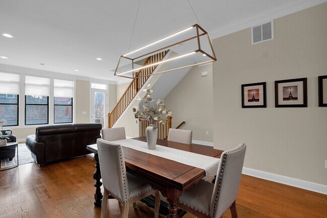 Building Photo - 1061 Harrison Park Pl