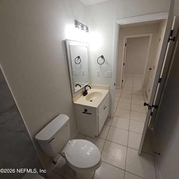 Building Photo - 253 Stillwell Ave