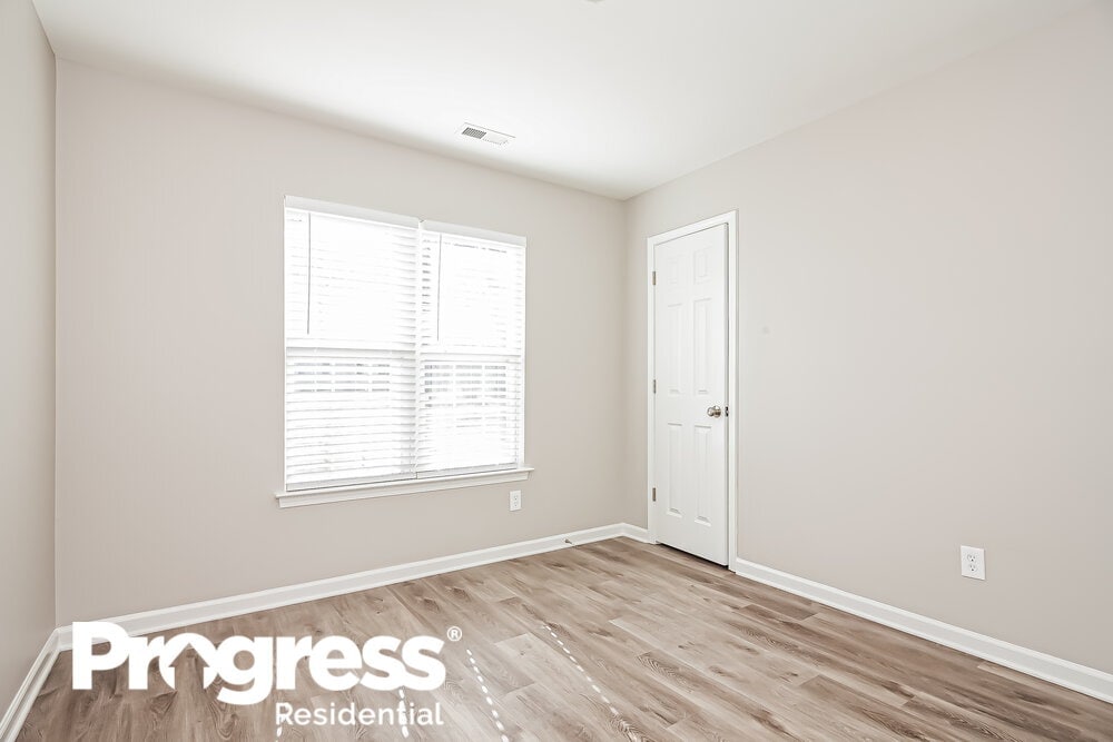 Building Photo - 7919 Ebony Rd