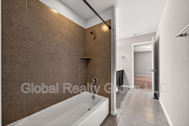 Building Photo - 10426 Rosalina Lp